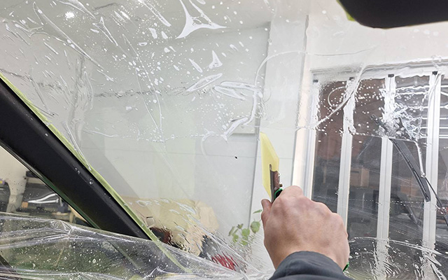 フィルム成形・圧着