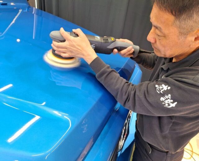ベンツ新車研磨