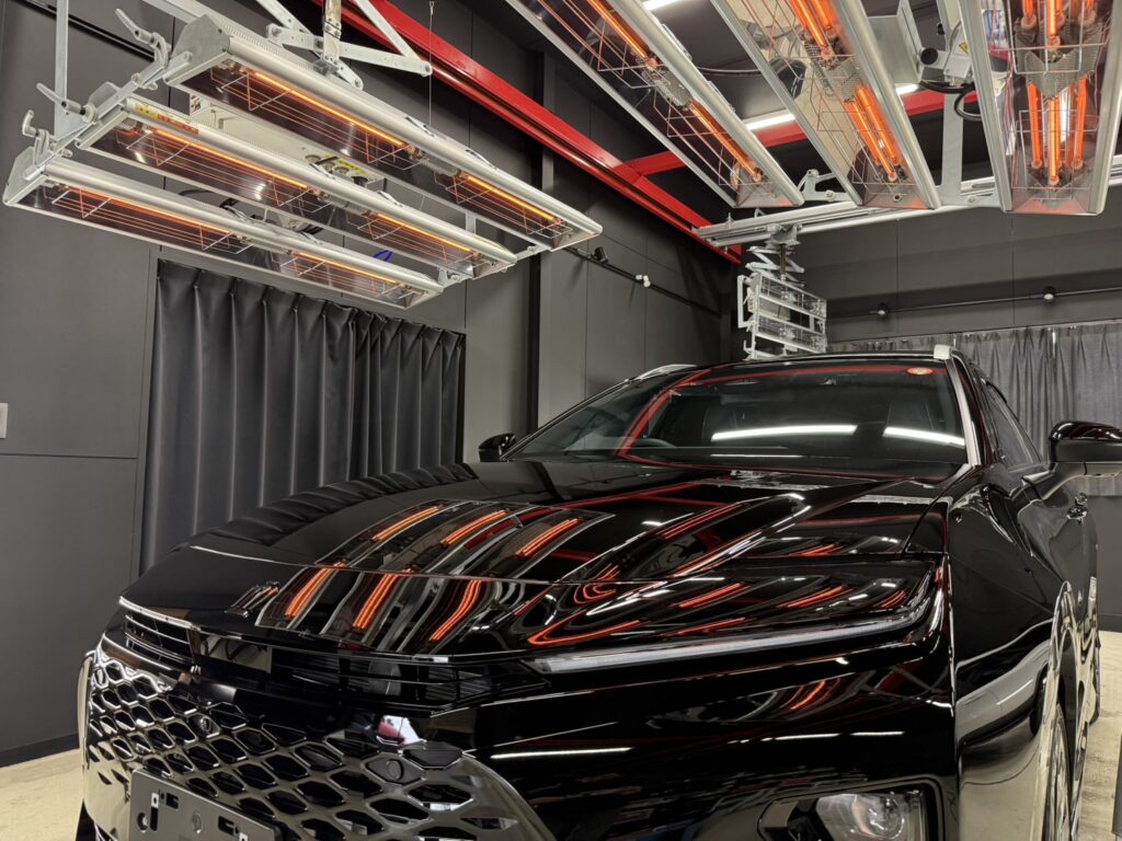 - 四国エリア最大級のガラスコーティング専門店 カーケアグランツ 専門店・カーケアグランツの施工料金について解説するイメージ