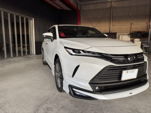 TOYOTAハリアーに遮熱カーフィルムを施工いたしました。コーティング・カーフィルム専門店カーケアグランツ