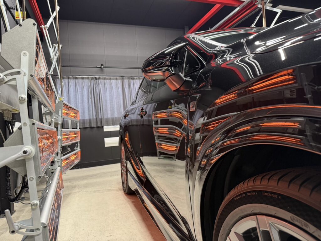 S__5144633_0 - 四国エリア最大級のガラスコーティング専門店 カーケアグランツ カーケアグランツのコーティング設備を紹介するイメージ