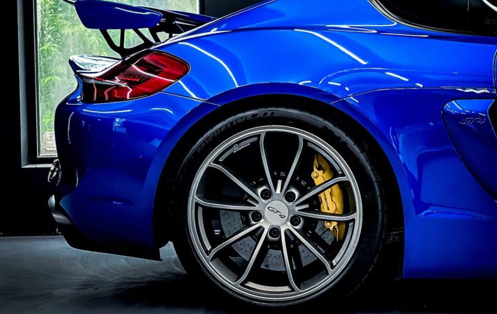 コーティング施工後の美しいポルシェ