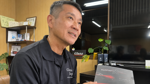 コーティング施工前にヒアリングしている様子